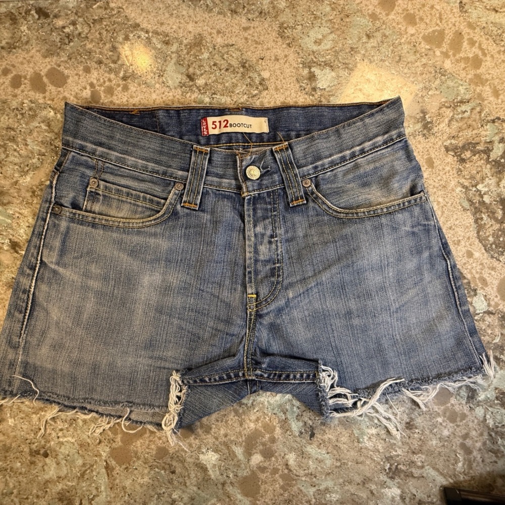 Levis 512‎ Blue Denim Cut Off Shorts Button Fly Distressed Raw Hem W31 Womens